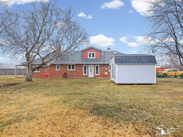 6238 Jacobs St, Erie, MI 48133