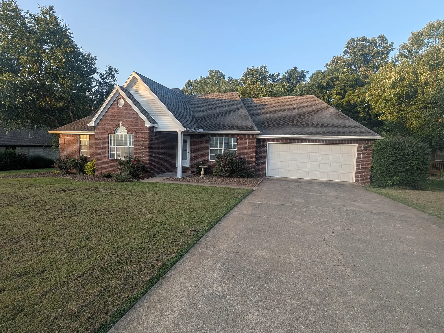 3 bed, 2222 sqft, $2,245 — Photo 1