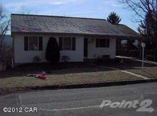 39 Brook Dr, Lehighton, PA 18235
