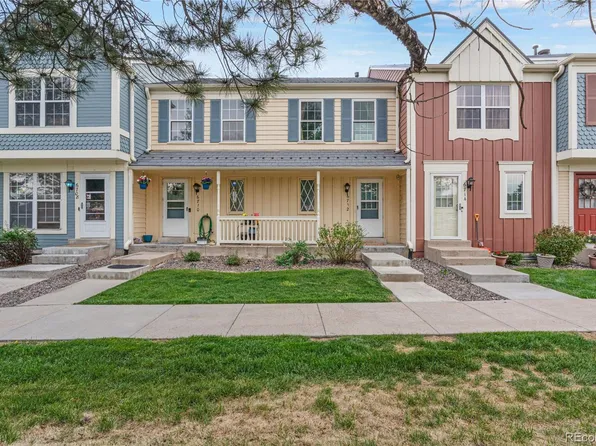 6712 S Holland Way, Littleton, CO 80128
