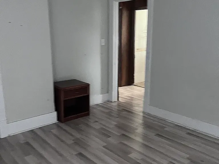 500 Montana Ave — Photo 13