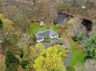 11 Yankee Peddler Path, Madison, CT 06443
