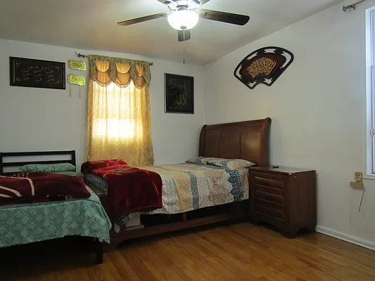 Sold by Properties Logan Inc | media 28