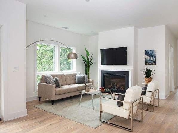 8 Boulevard West #Penthouse 1
