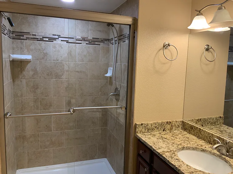 2854 S Yates St — Photo 16