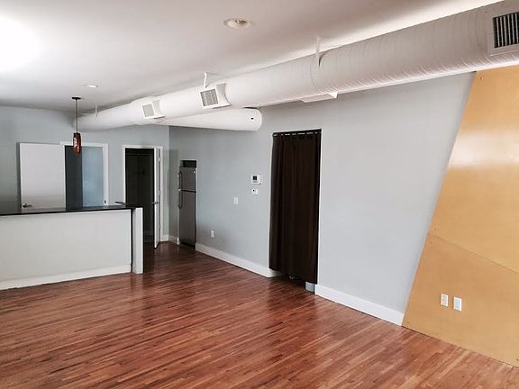 3rd image of 2932 Cherry St