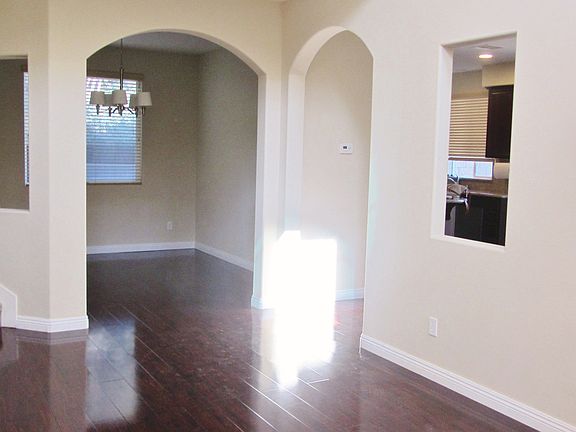 3rd image of 2603 Jasmine St