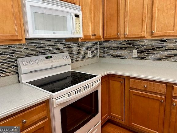 4th image of 103 Jamey Ct