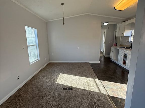 2nd image of 209 Roblox Cir