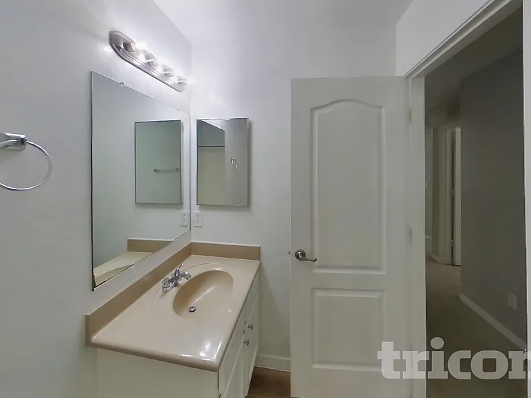 12922 W Fleetwood Ln — Photo 13
