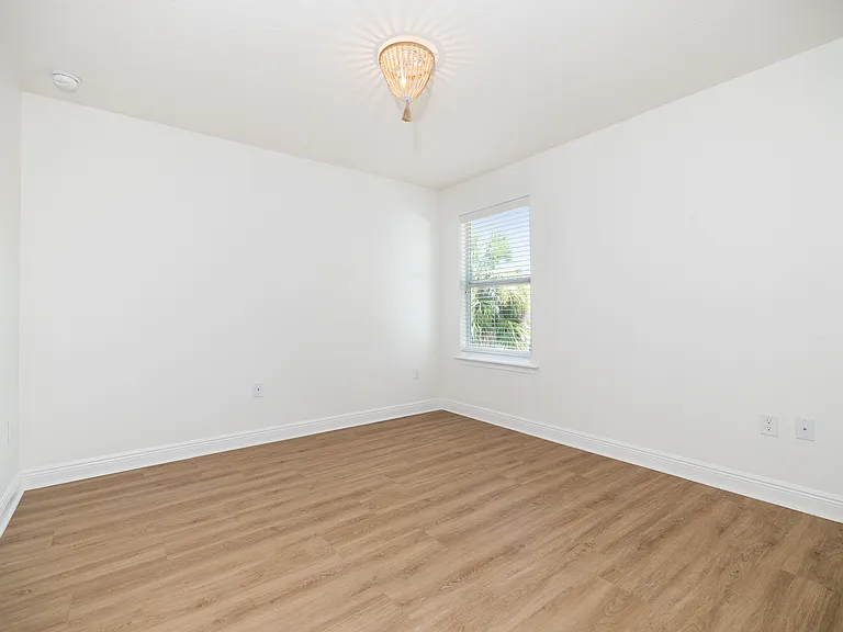 2806 Sanders Dr — Photo 24