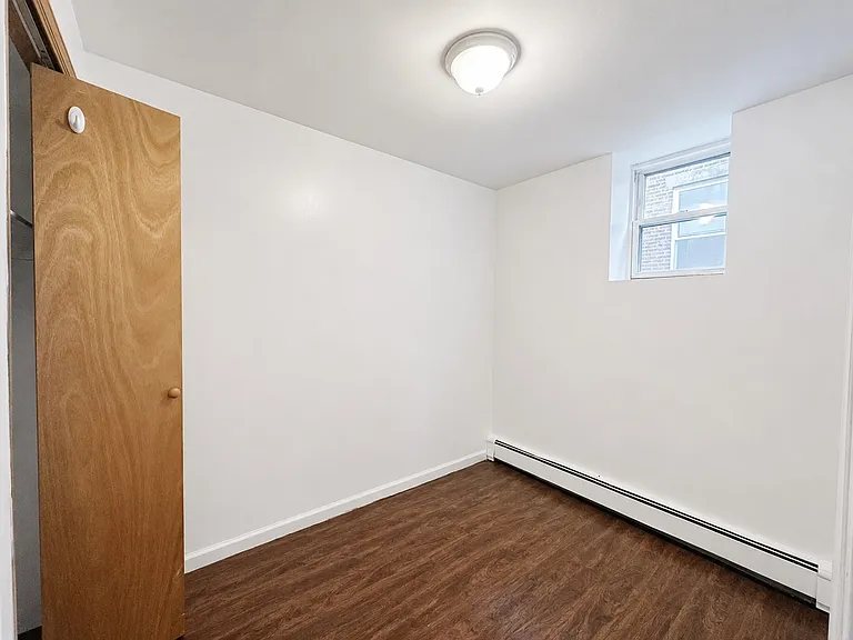 180 Mulberry St #4R — Photo 4