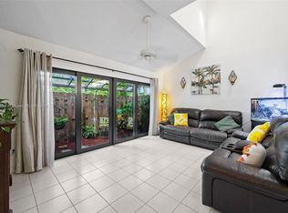 4210 SW 87th Ter, Davie, FL 33328