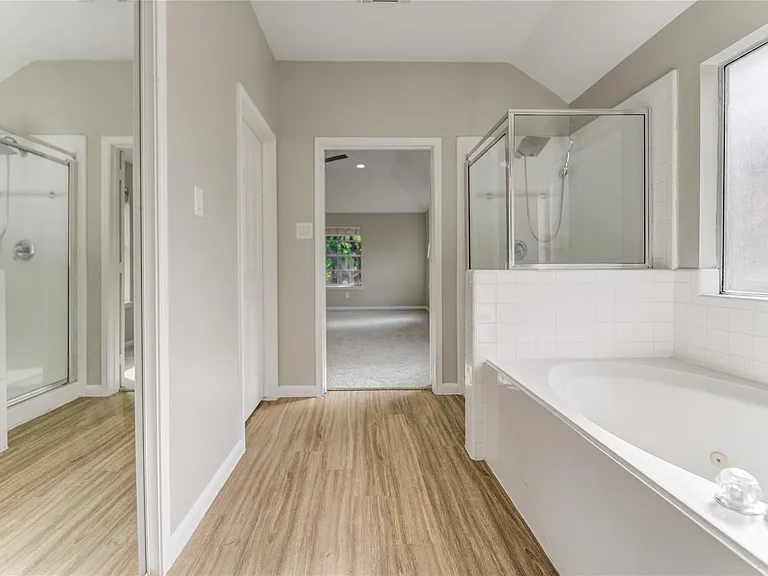12207 Lakewood Glade Ct — Photo 33