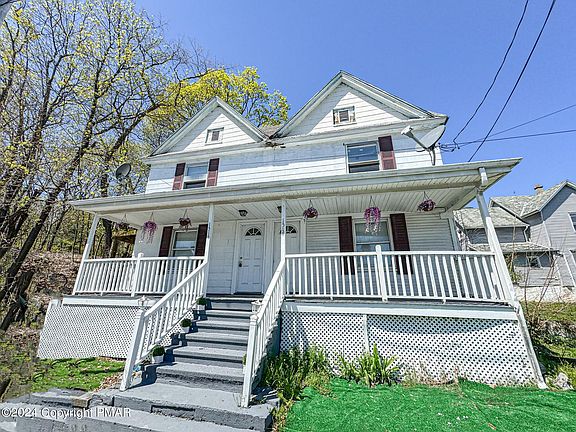 2nd image of 1515-1517 Brick Ave