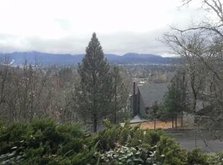 1704 NW Sunview Pl, Grants Pass, OR