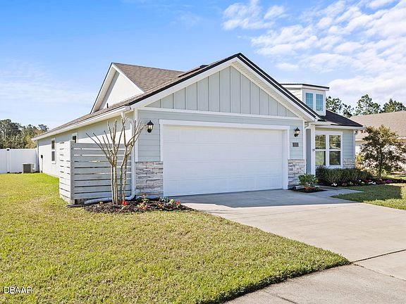 3rd image of 225 Grand Reserve Dr
