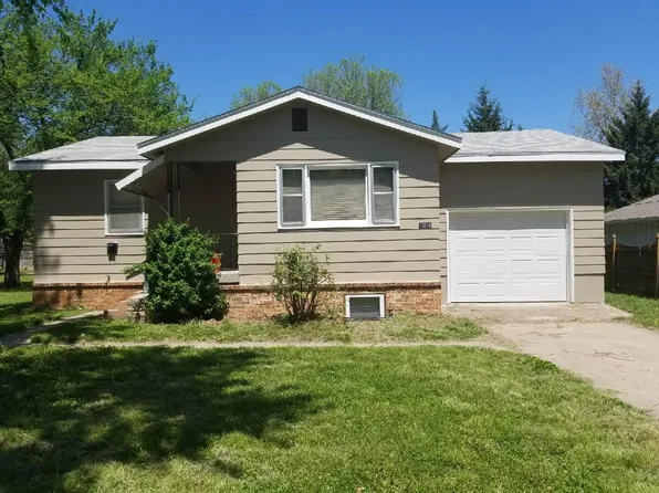 1306 Yuma St, Manhattan, KS 66502