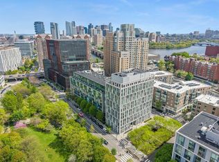 2 Earhart St UNIT 308, Cambridge, MA 02141