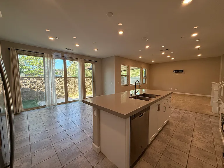 10110 Hercules Way — Photo 39