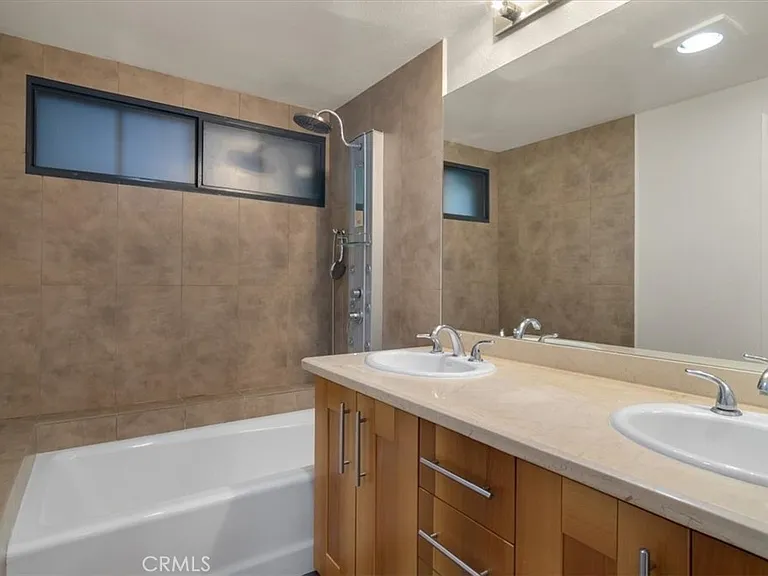 18324 Clark St #102 — Photo 14