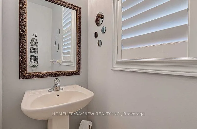 87 Betony Dr — Photo 8