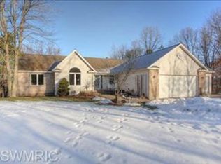 7853 Imperial Pine Dr NE, Belmont, MI 49306