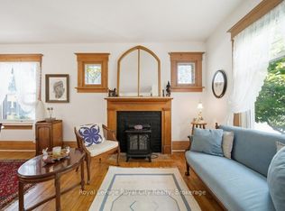 66 Raglan St, Guelph, ON N1H2S6