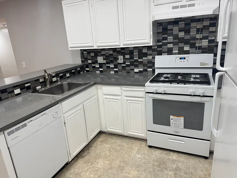 37000 Meadowbrook Cmn #203 — Photo 7