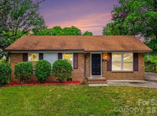 603 Dobson Dr, Charlotte, NC 28213