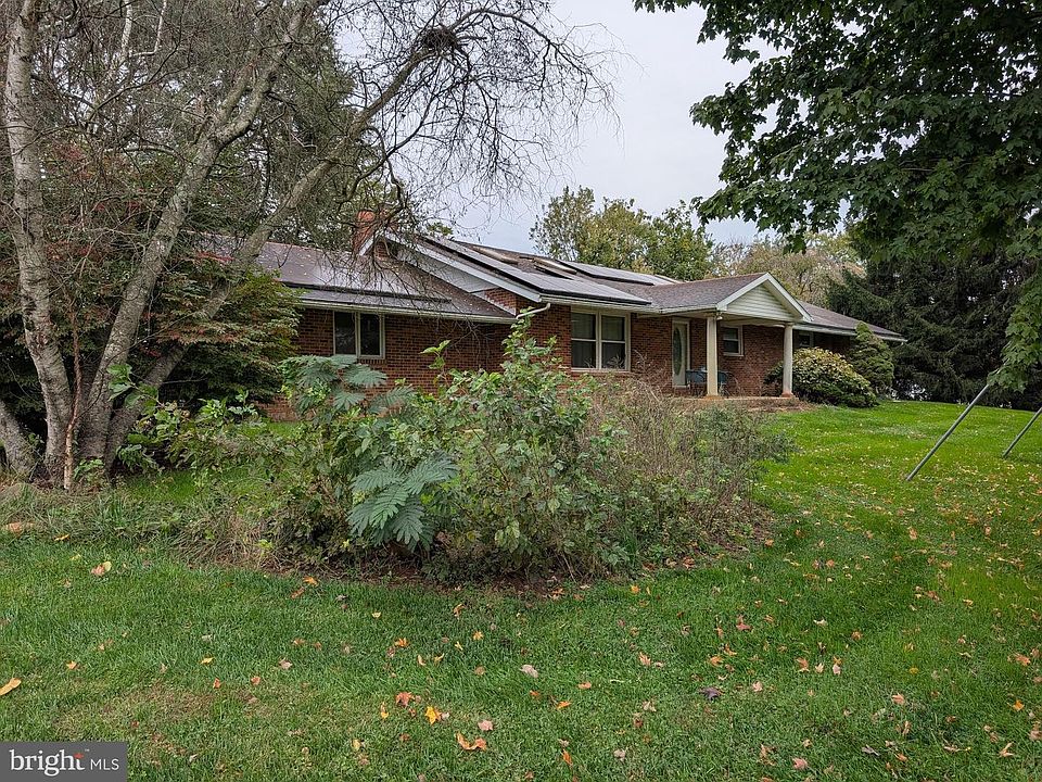 1st image of 54 Pear Tree Ln