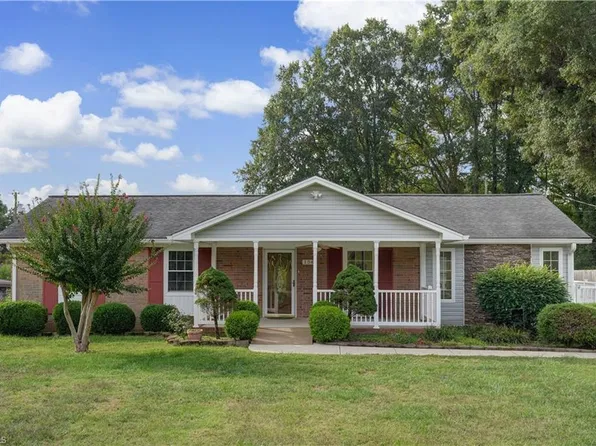 156 Clearview Rd, Eden, NC 27288