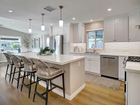 73170 Cabazon Peak Dr, Palm Desert, CA 92260