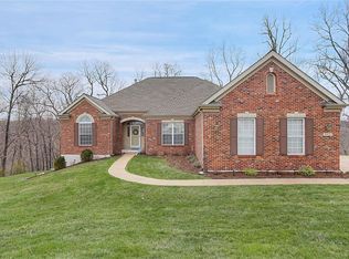 3472 Whitby Ln, High Ridge, MO 63049