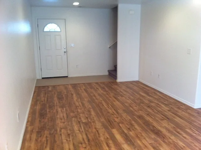 106 Mizzou Ct. — Photo 2