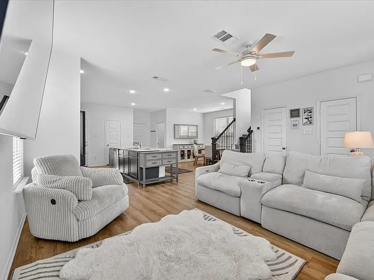 2921 Dixondale Dr — Photo 24