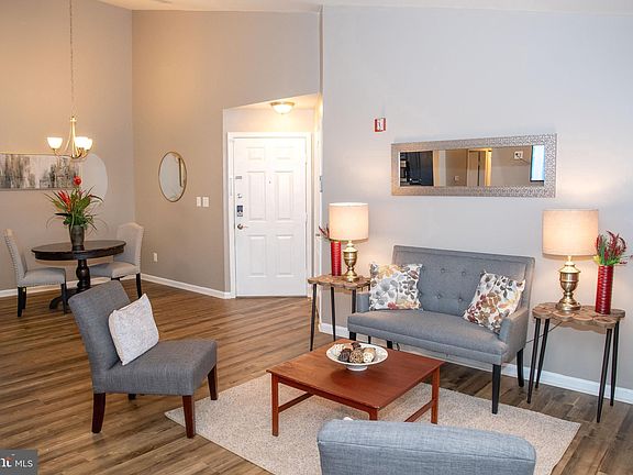 5th image of 7704 Haynes Point Way Unit K