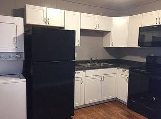 451 Chavasse Ave, Henderson, NC 27536
