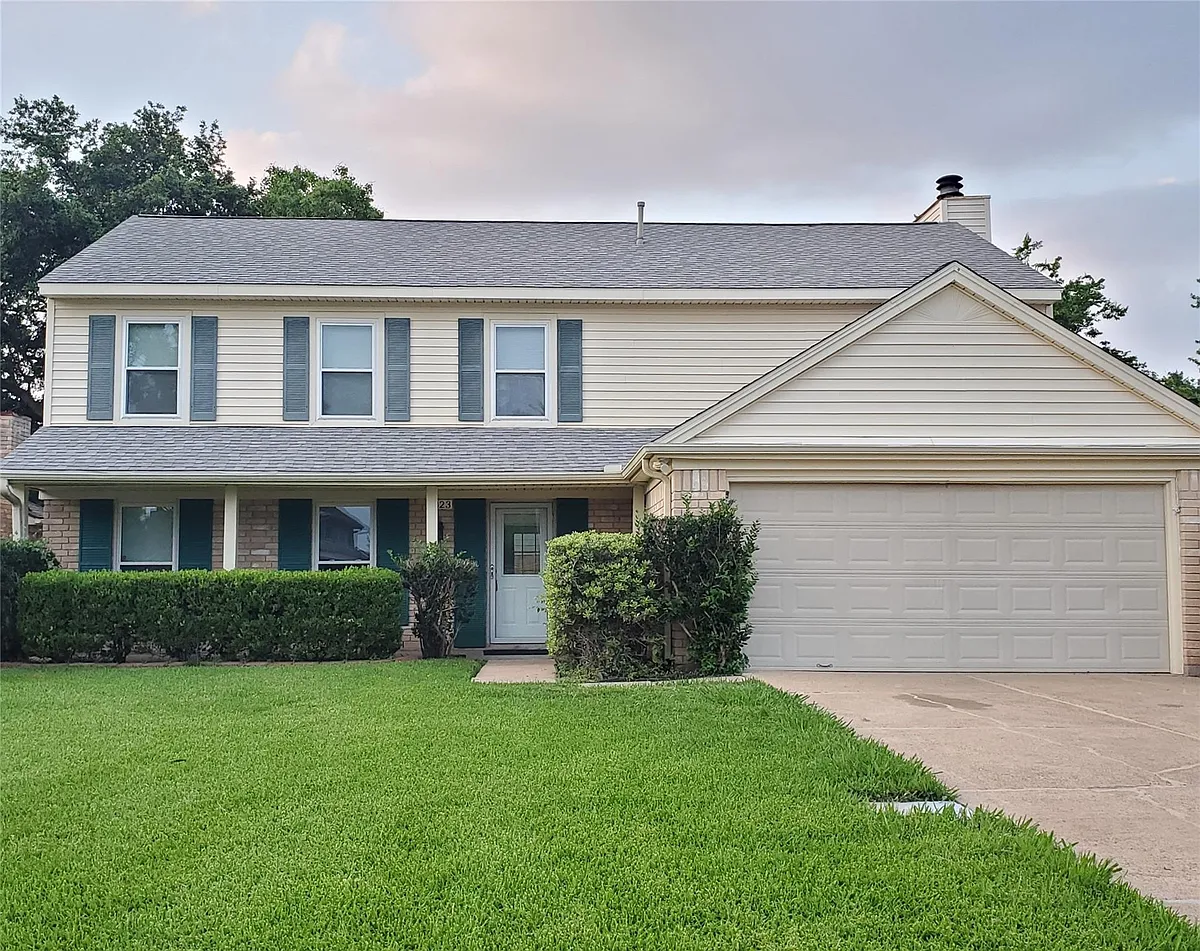 Building Photo - 3323 Green Fields Dr