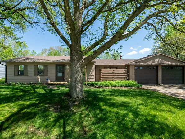 109 N West St, Downs, IL 61736