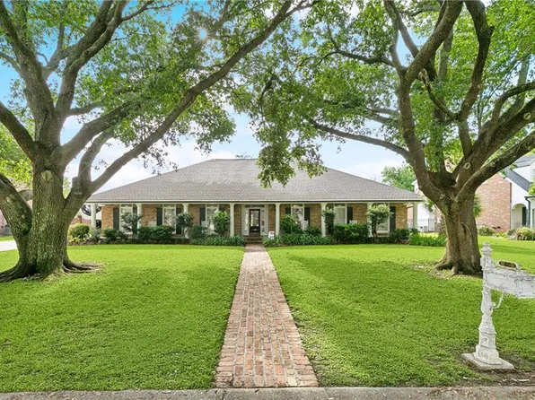 48 Bocage Dr, Destrehan, LA 70047