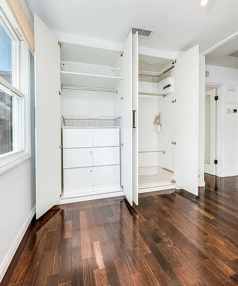 7722 Clinton St — Photo 11