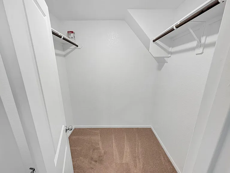 1328 Ventura Creek Dr — Photo 28