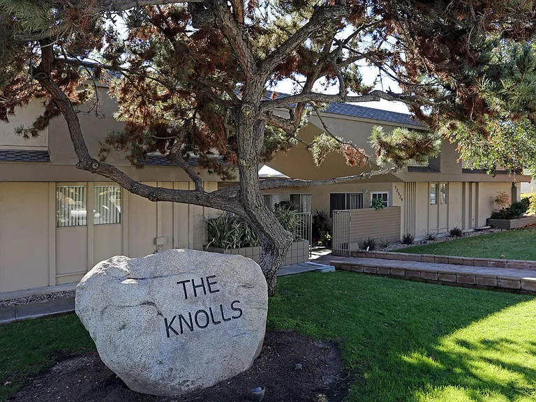 12529 Oak Knoll Rd — Photo 1