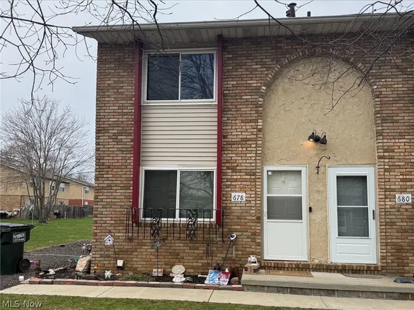 678 Colony Rd, Canal Fulton, OH 44614