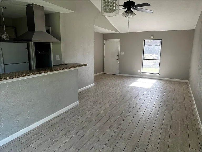 635 Jeff Davis Dr — Photo 8