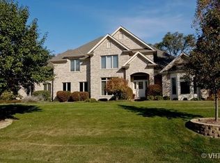 32W040 Churchill Ln, Wayne, IL 60184