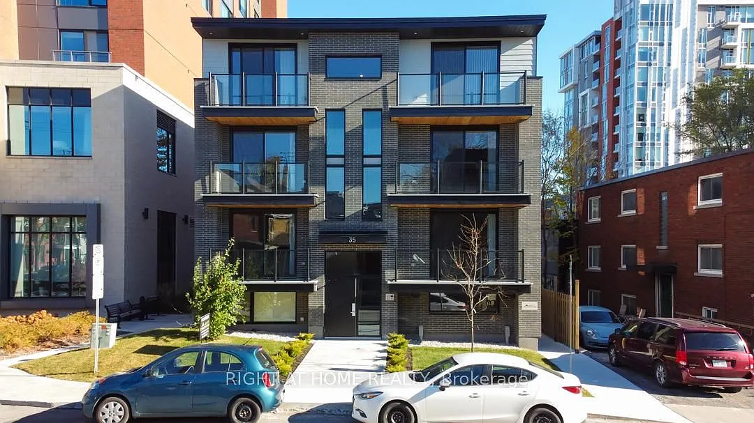 2 bed, $2,690 — Photo 1