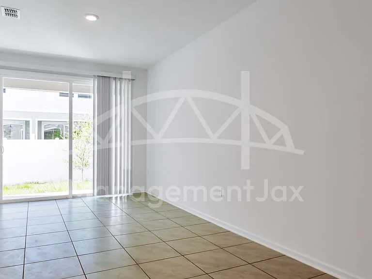 8335 Asteroid St — Photo 6