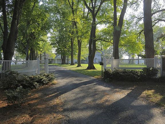 Welcome to "Waverly Point"